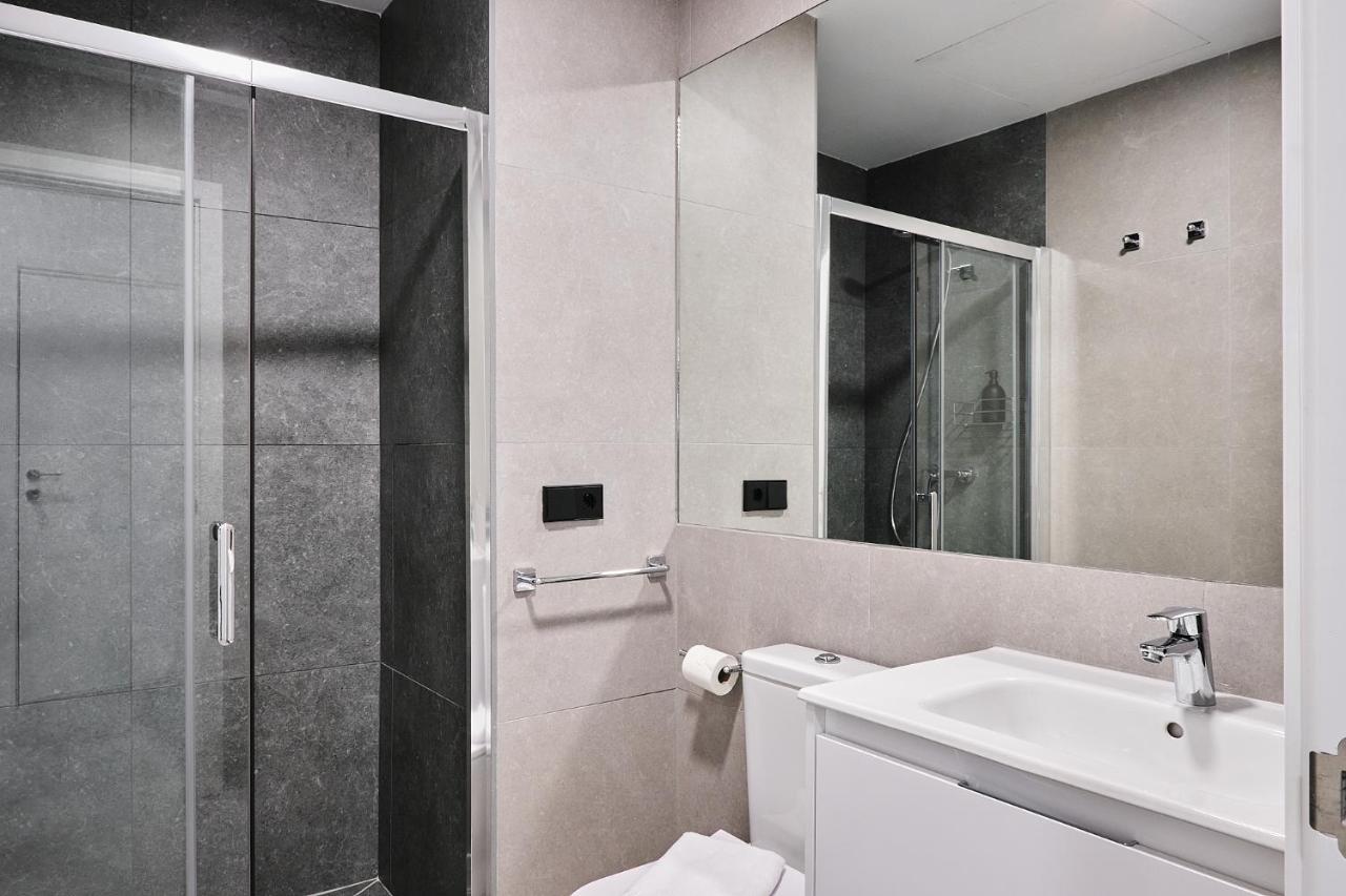 Apartamento Elvira Little Apartments Кадис Екстериор снимка