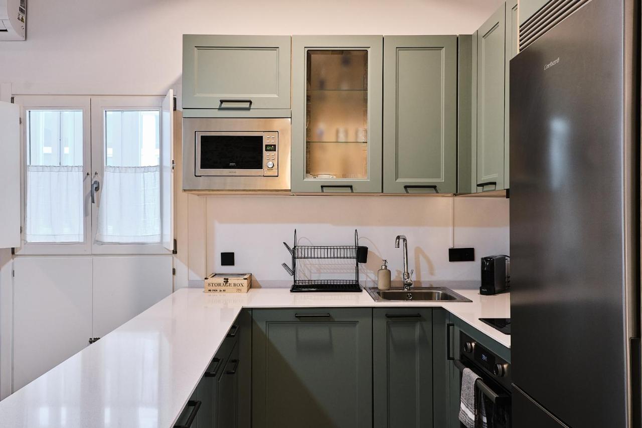 Apartamento Elvira Little Apartments Кадис Екстериор снимка